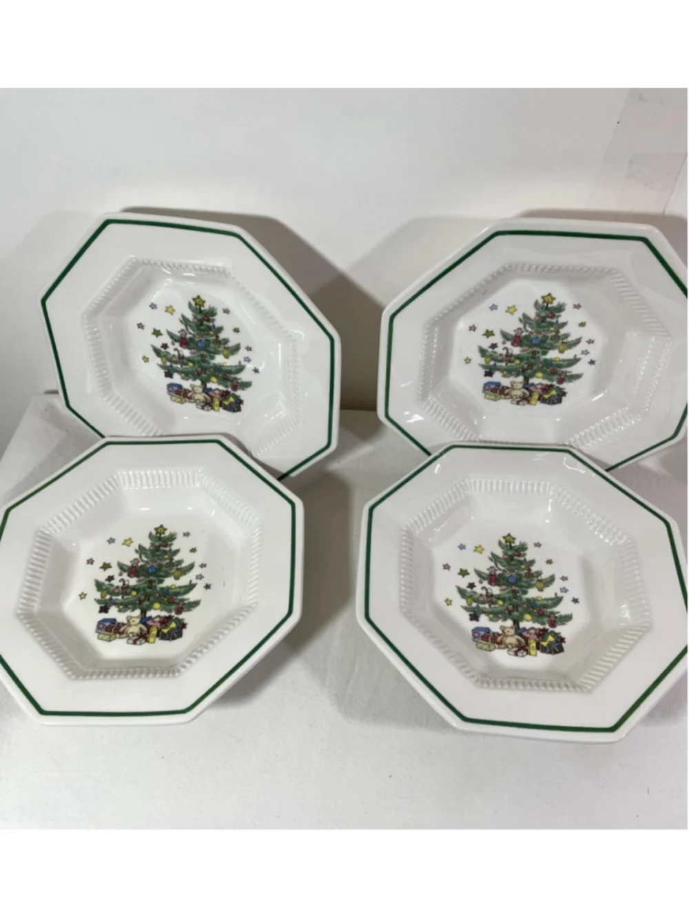 Nikko Japan Christmastime Octagonal Rim Soup Plates Set of 4 Bowls in Box
